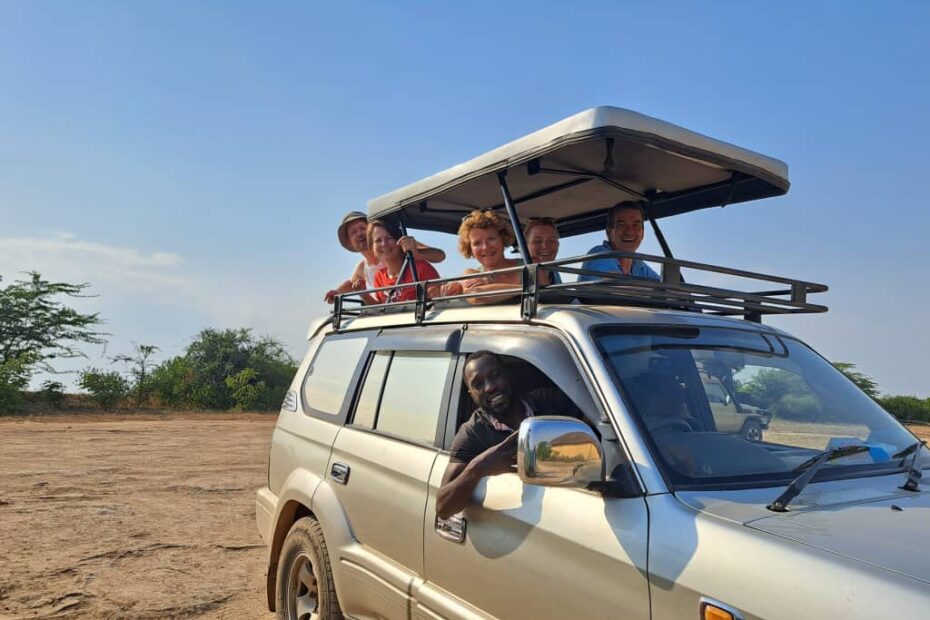 Best comfortable safari vehicles you can hire in Uganda for a trip